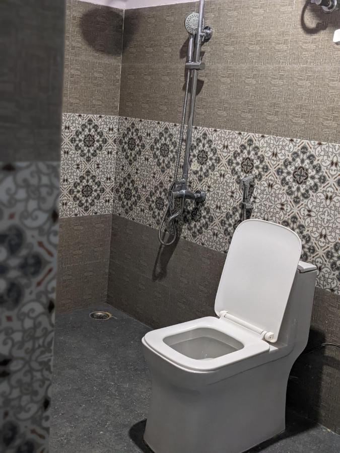 Hotel The Cube Stay New Delhi Bagian luar foto