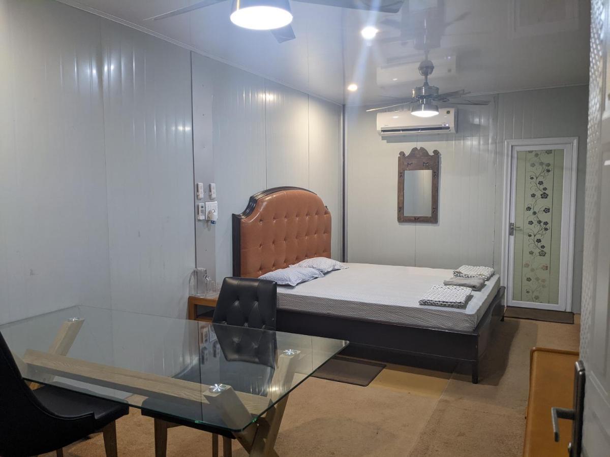 Hotel The Cube Stay New Delhi Bagian luar foto