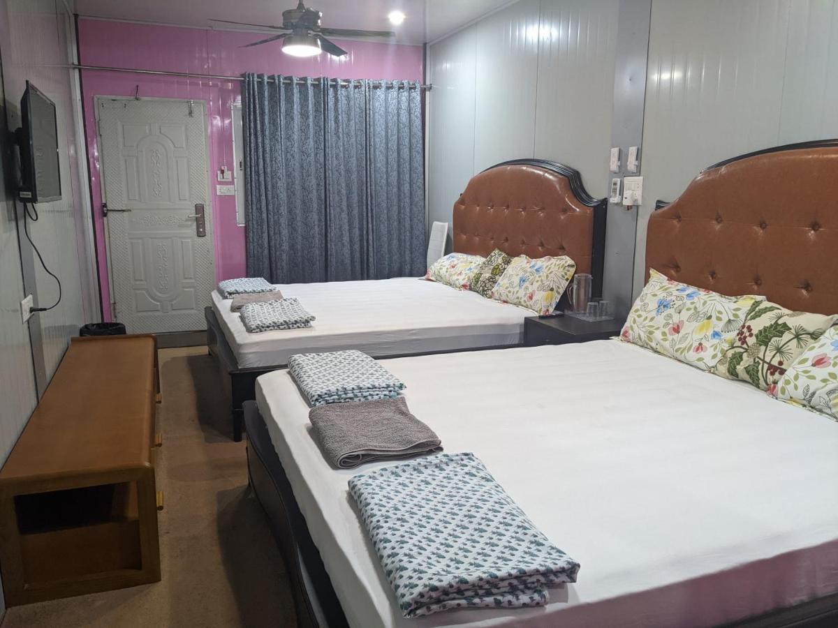 Hotel The Cube Stay New Delhi Bagian luar foto