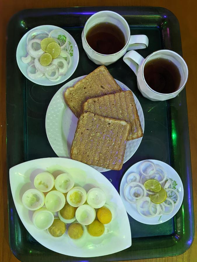 Hotel The Cube Stay New Delhi Bagian luar foto